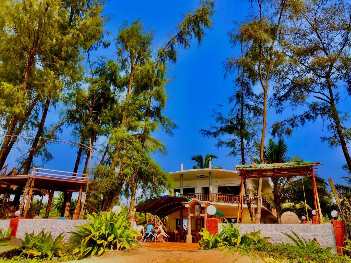 Sam & San Beach Resort Vengurla Kültér fotó